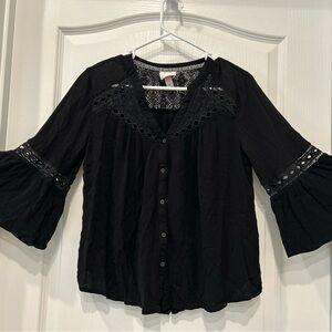Knox Rose 3/4 sleeve black shirt